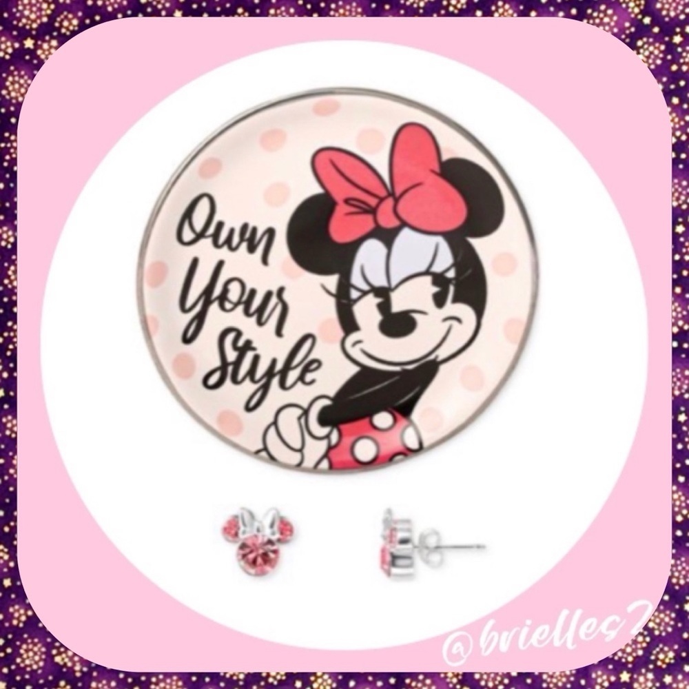 Last Set! 🎠 New Disney Minnie Mouse Earrings Gift Set, Pink